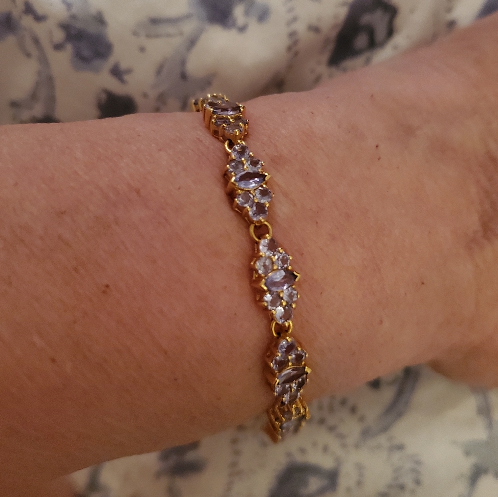 14k yg tanzanite bracelet